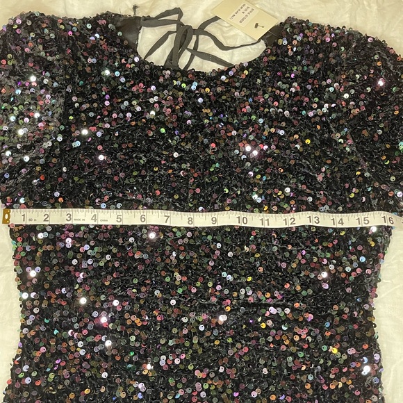Brand: Item Ditto
Size: Medium
Color: Black Multi (sequins) - Picture 8 of 8